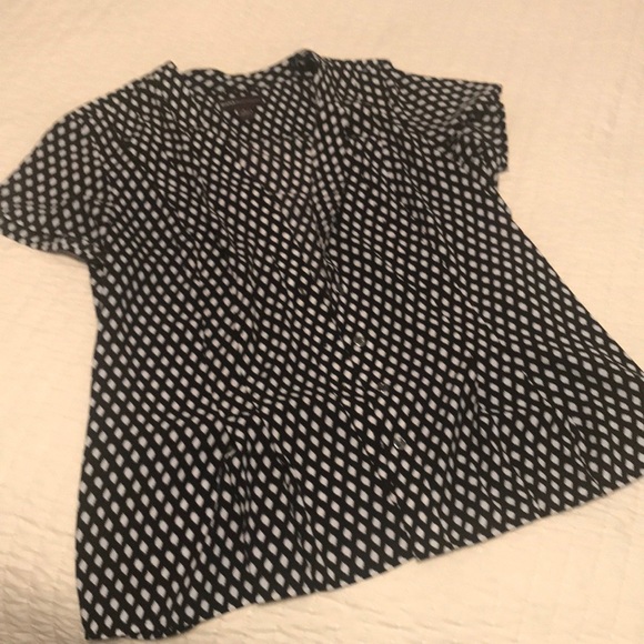 Dana Buchman blouse🤩 - Picture 1 of 7